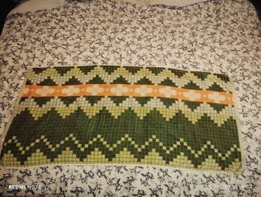 qadın ev geyimləri: Pakrival 10 manat ədiyal 20 manata sintifon yorğan böyük ölçüdə 10 — 5