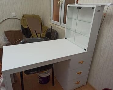 бактерицидная лампа купить в бишкеке: Новый, Стол для маникюра, Без зеркала — 1