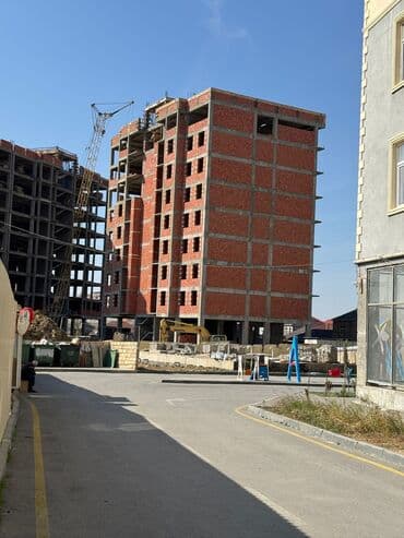 1 otaqlı kohnə tikili: 3 otaqlı, Yeni tikili, 94 kv. m — 3