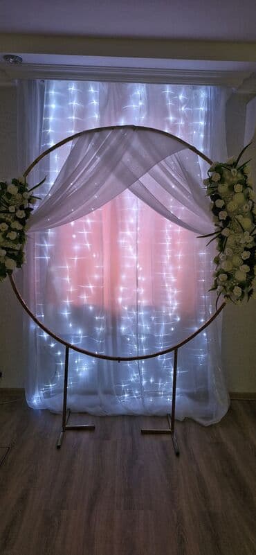 ekran dla projektora: Tədbir dekorasiyası üçün icarə/set - Dairəvi metal arka: qızılı — 1