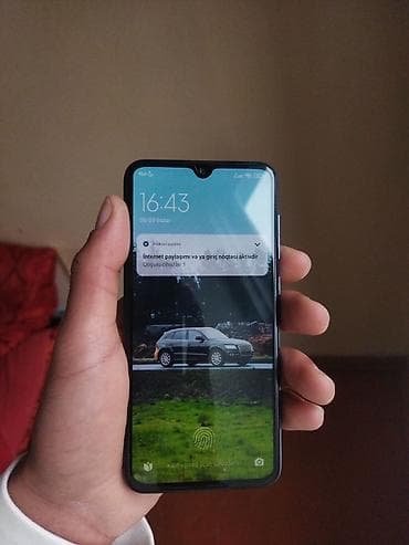 ipone 11 pro max: Xiaomi Mi 9, rəng - Mavi — 5