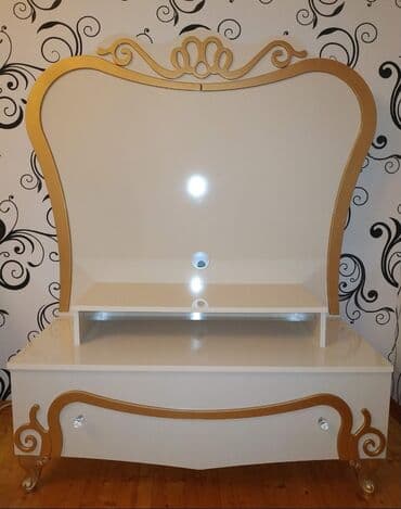 аренда земли под шиномонтаж: İşlənmiş, Düz TV altlığı, Polkalı — 2