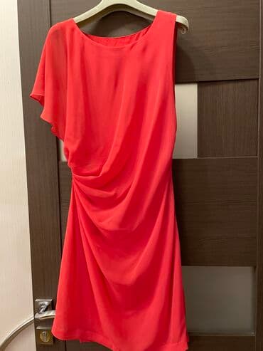 коктейльные платья в баку: Guess mağazasından 200 azn alınıb. 50 azn satıram — 1