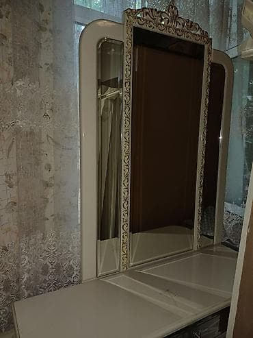 Klassik üslubda yataq otağı dəsti Tərkib: - 2 nəfərlik çarpayı - 4 — 4