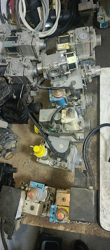 Sendviç panellər: Kombiler ucun muxtelif qaz valflari.Qiymet 1ededine aiddir — 1