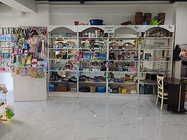 paket satışı: Salam. Mağaza bağlanır bütün vitrinlər satılır. 18 ədəd vitrin 3 ədəd — 3