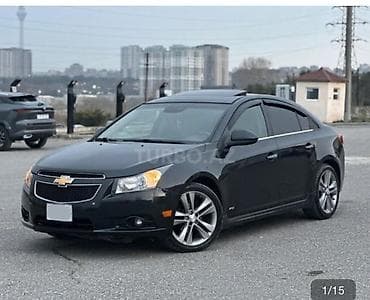 Chevrolet Cruze sedan - Kuzov: 4 qapılı sedan, qara rəng - Mühərrik