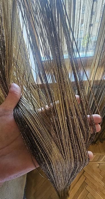 Mücrülər: Pərdə – ip pərdə (şnur pərdə),yaxsi veziyyete, en 2.40 hund 2,4 - — 3