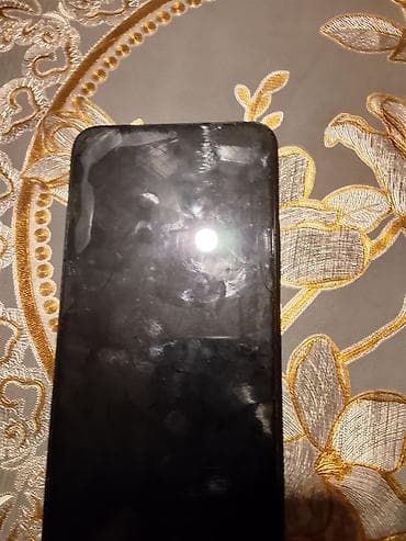 qara ekran sekli: Realme 3 Pro, rəng - Qara — 1