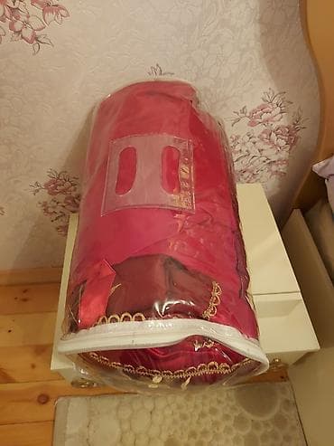 işlenmiş drel: Yataq üçün rəng - Qırmızı Yataq örtüyü — 7