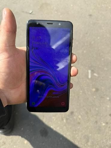 Samsung Galaxy A7 2018, rəng - Qara, Barmaq izi
