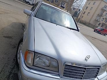 prado disk teker: Mercedes-Benz C-Class: 2.2 l | 1997 il Sedan — 3