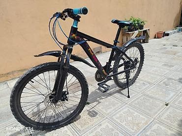 trek velosipedleri: Dağ/şossə tipli velosiped - Gövdə: yüngülmetall, qara rəngdə — 5