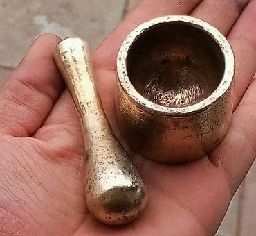 mis mecmeyi: Məhsul: Kiçik mis/boru (pirinç) dibçək və əzici (havan və dəstə) — 1