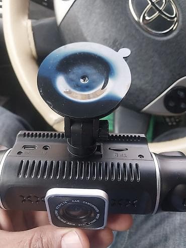 ekran karti: Avtomobil DVR-i (3 kamerali) 4k wayfayli 128gb yadas karti ustunde ve — 7