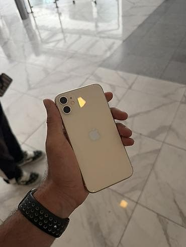 ipad mini 5 satilir: IPhone 11, Ağ, Simsiz şarj — 3