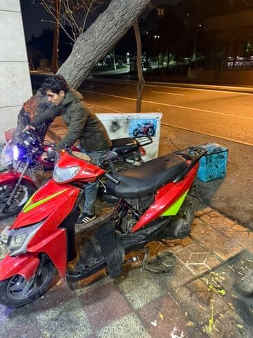 moped akumulator: Salam.maped satilir 250 azn. 125 kubdu — 4
