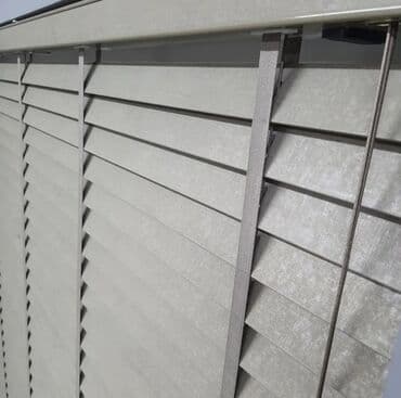 step deke: Jalüz pərdə ucuz  sok qiymətlər bizdə 2 ya 3 günərzində hazırlama — 7