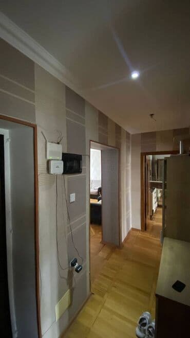 4 mikrorayonda satilan menziller: Bakı, 4 otaqlı, Köhnə tikili, 110 kv. m — 3