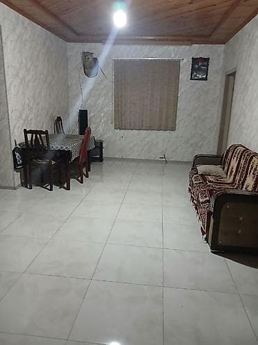 razın: Ev Pirşağida Yerlesir 3 Otaqli yeni Remont Olunmusdur Herbir serait — 2