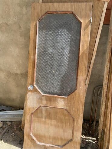 Şüşəli taxta qapılar - Material: təbii ağac üzlüklü qapı lövhəsi