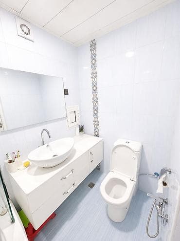 market satici: 2 otaqlı, Yeni tikili, 69 kv. m — 2
