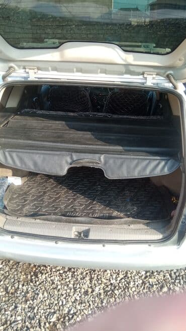 ekskavatör satışı: Opel Vectra Caravan (universal kuzov), gümüşü rəng. - Kuzov: 5 qapı — 8