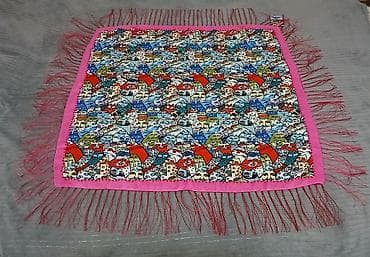 baş geyimi: Голубой 8 манат,малиновый с кошками 10 манат,новые с бирками. Məhsul — 2