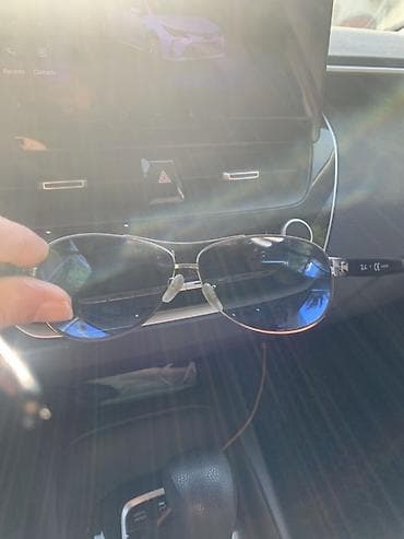 Eynəklər: Ray-Ban aviator gün eynəyi - Model: Aviator silueti, ikiqat körpülü — 3