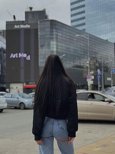 Taksi, logistika, çatdırılma: Salam özüme teecili ofisant işi axtarıram maaş 25+30 fiso. İş saatı — 1