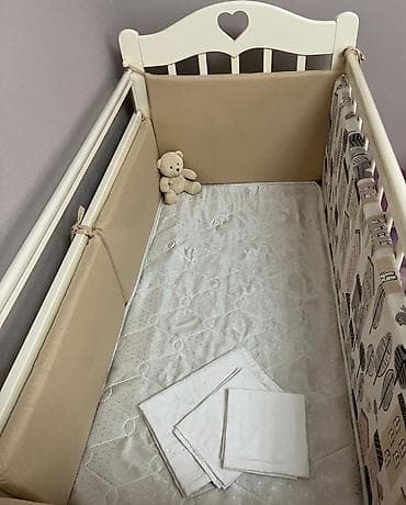 2 mərtəbəli carpayılar: Oğlan və qız üçün, Dördbucaq, Beşik, Dəst ilə, Matras ilə, Yellənmə mexanizmsiz — 2