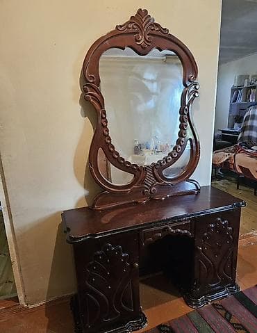 balaca masalar: Güzgülü — 2