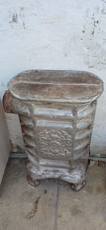 Döküm soba/radiator - Material: ağır döküm, dekorativ relyefli korpus — 1