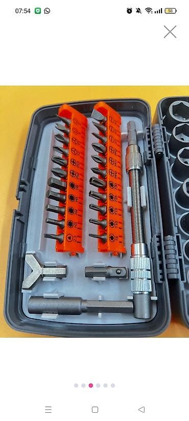 38 hissəli ratchetli tornavida və ucluq dəsti Tərkib: - Kompakt — 4