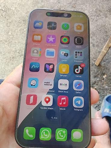 iphona 6 plus: IPhone 16 Pro, Qara, Face ID — 2