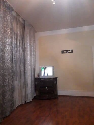 sumqayit bina evi: Binəqədi rayonu,9 cu mikrorayonda,pajarninin yanında,2 otaqlı, orta — 2