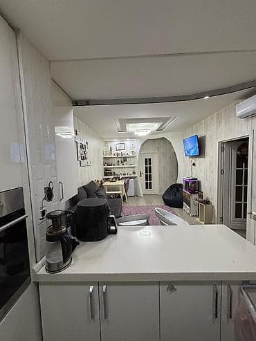 gence kiraye menzil: Bakı, 2-ci mikrorayon, 3 otaqlı, Köhnə tikili, m. Memar Əcəmi, 47 kv. m — 7