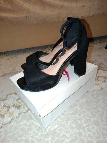 Ölçü: 37, rəng - Qara, İşlənmiş