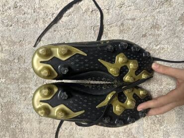 ronaldo forması orjinal: Butslar Ölçü: 36, Yeni — 4