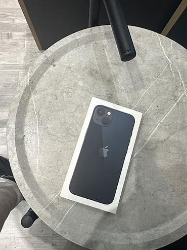 IPhone 13, 128 GB — 5