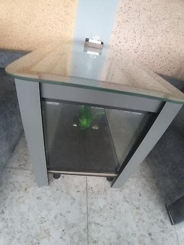 su cəni 5 ton: Jurnal masası, Açılmayan, Şüşə, Dördbucaq masa — 2