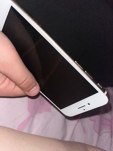 IPhone 8, 64 GB, Rose Gold, Barmaq izi lalafo.az -da IPhone 8, 64 GB, Rose Gold, Barmaq izi