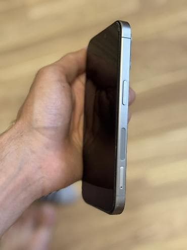 apple iphone 12: IPhone 15 Pro, 256 GB, Natural Titanium, Simsiz şarj — 6