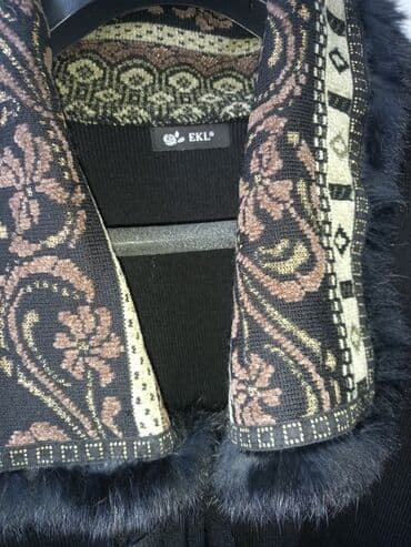 sumqayitda jaket: 48 raz.jaket lap az geyilib 15 man. qalanları fərqli qiymətə satılır — 2