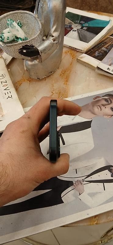 sony playstation 3: IPhone 15, 128 GB, Qara, Kredit, Face ID — 4