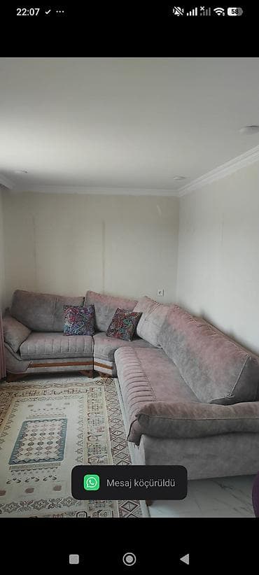 Uqlavoy divan. 400azn. bazasi yoxdu. ölcü 315/245sm. ünvan — 1