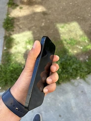 telefon qutusu: IPhone 13, 128 GB, Midnight, Face ID — 1