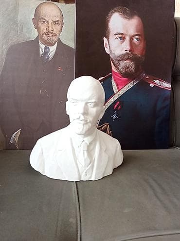 Kolleksiya üçün sovet və tarixi tematikalı əşyalar dəsti - Büstlər