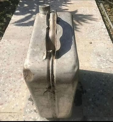 benzin kanister: Metal yanacaq bidonu - Tutum: 20 litr (korpus üzərində işarələnib) - — 3