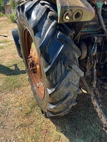 tra: Traktor MTZ (Belarus) tipli, kabinəli, arxa asqı və PTO ilə. dəst — 7
